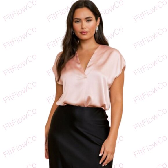 Tash + Sophie Light Pink Satin V-Neck Blouse Women’s XS NWOT - Picture 2 of 5